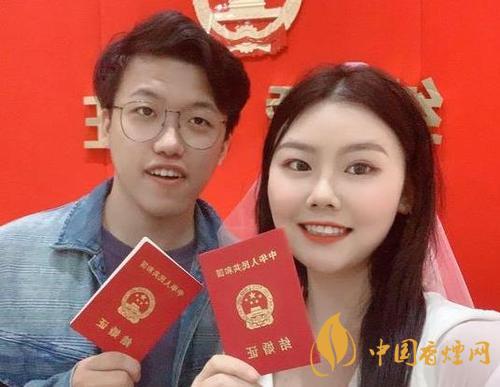 90后同名同姓情侶領(lǐng)證結(jié)婚 太有夫妻緣了！