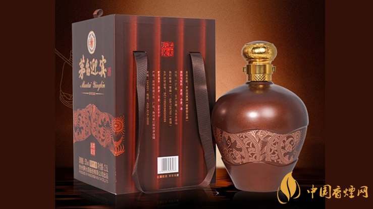 茅臺(tái)迎賓尊享壇裝多少錢 茅臺(tái)迎賓尊享壇裝酒2.5l價(jià)格圖片