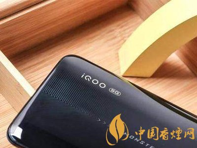 iqoo5pro參數(shù)配置詳情-iqoo5pro和黑鯊3Pro參數(shù)對(duì)比